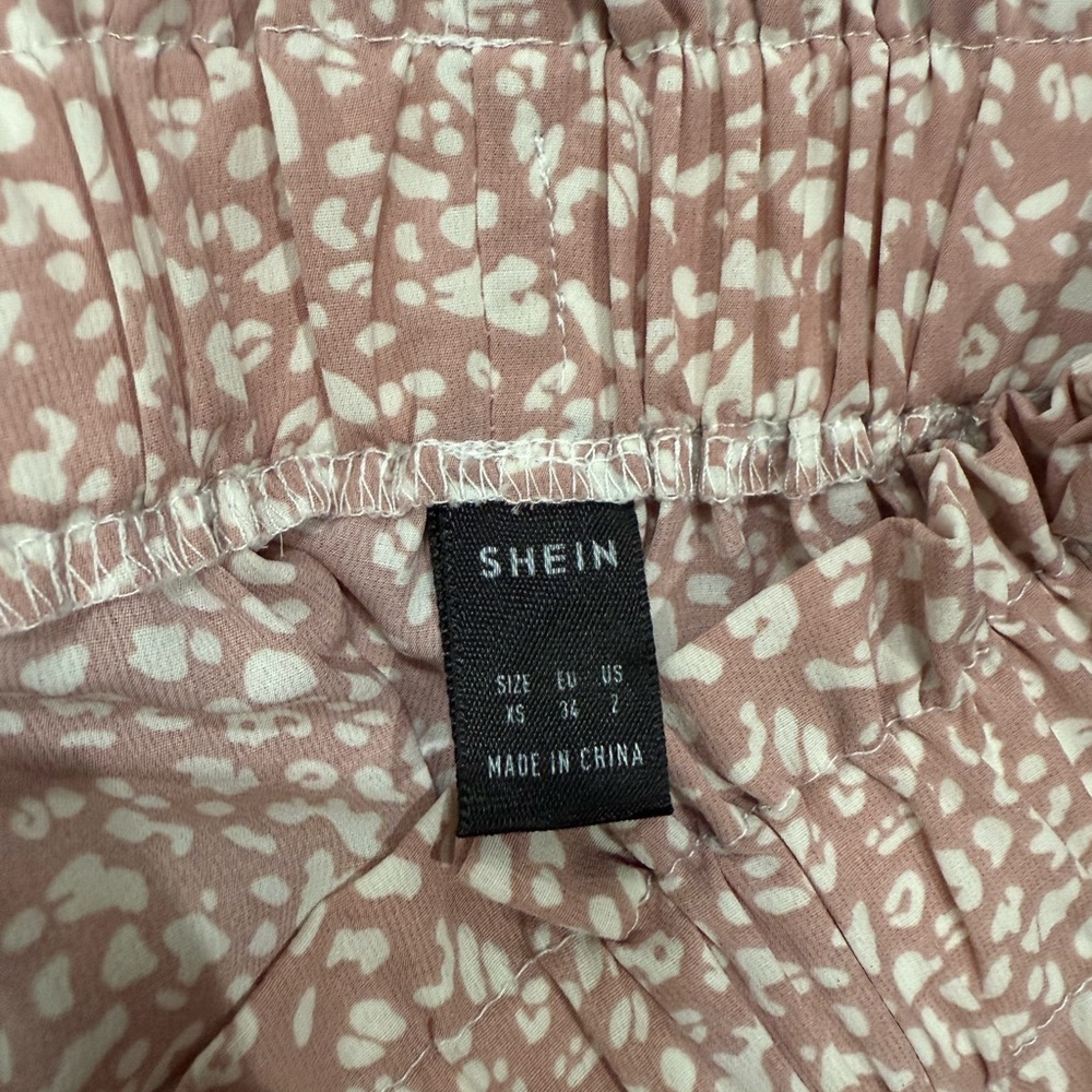 patterned shorts - Picture 10 of 11